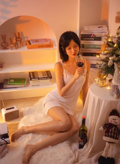 年轻的女闺蜜5_国产剧神马影院在线